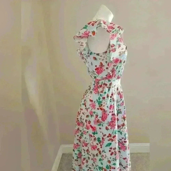 Floral Strawberry midi dress - Picture 3 of 4